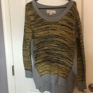 Woman’s sweater tunic style shirt